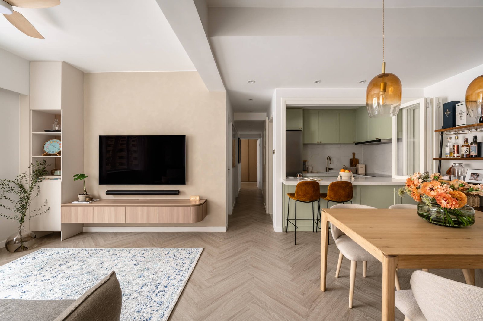 Harry’s First Family Home